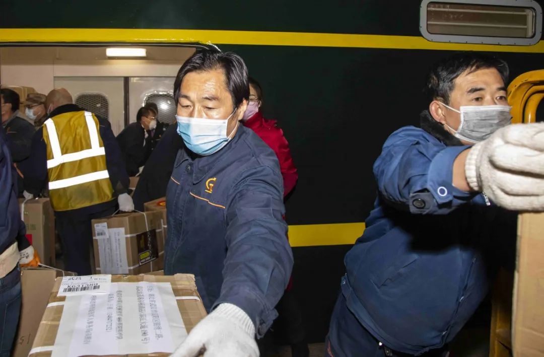 火锅料底哪家好_火锅底料_火锅料底料过期还能用吗